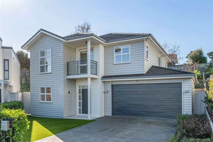 42 Matairangi Avenue Totara Heights_32