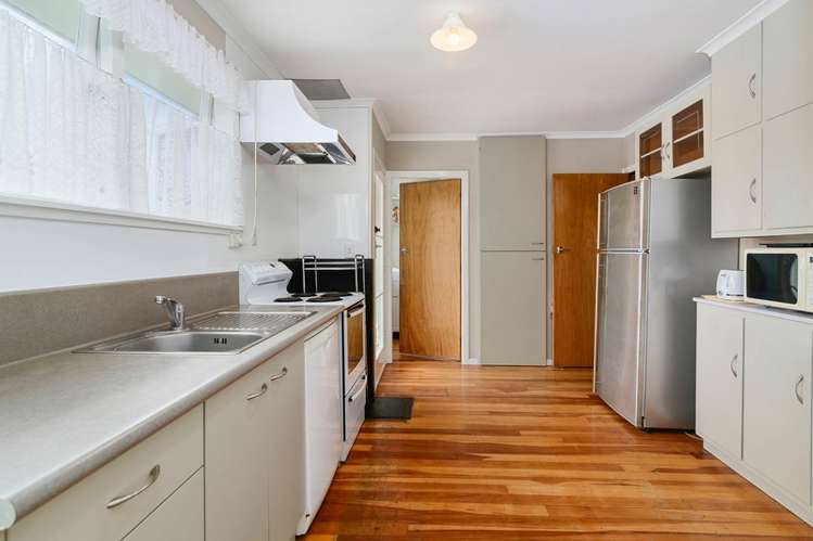 24 Martin Street Utuhina_12