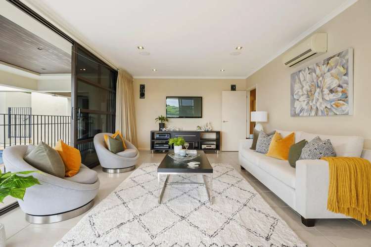 10 Ronaki Road Mission Bay_13