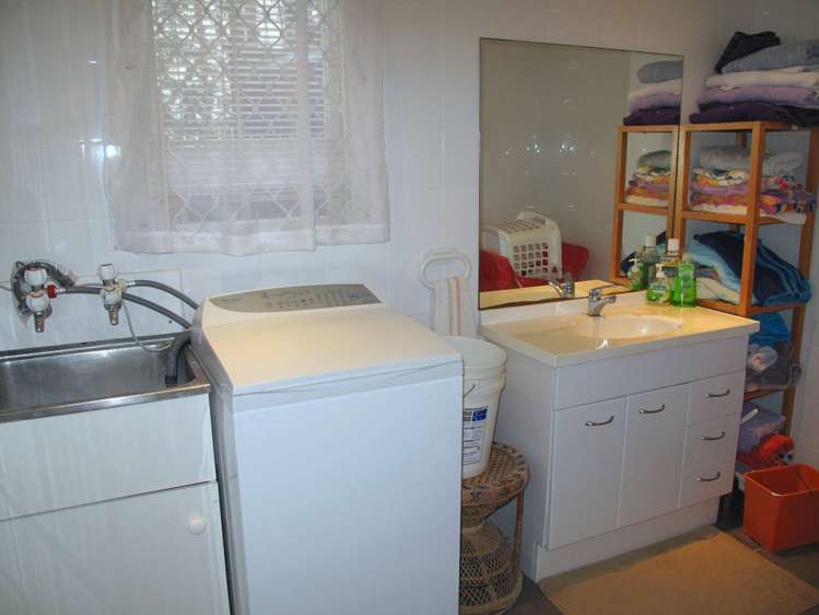 25 Seaview Avenue Te Puru_21