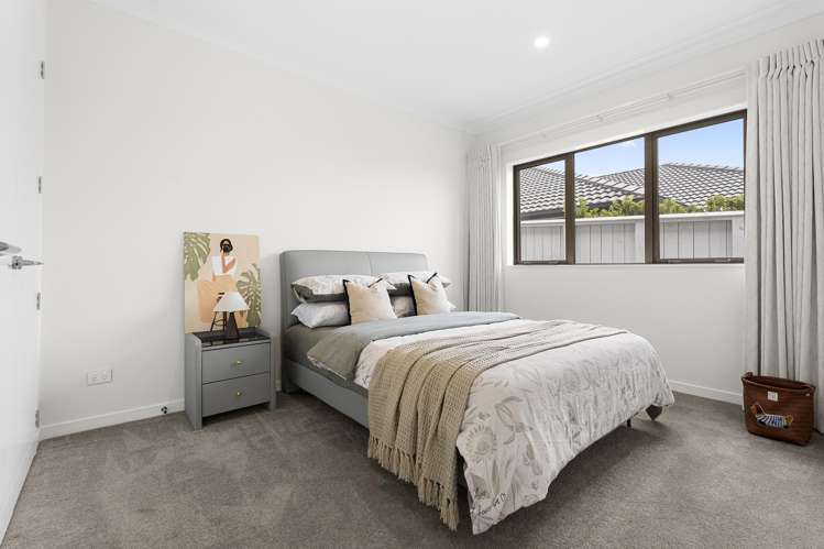19 & 19A Surf View Crescent Red Beach_13