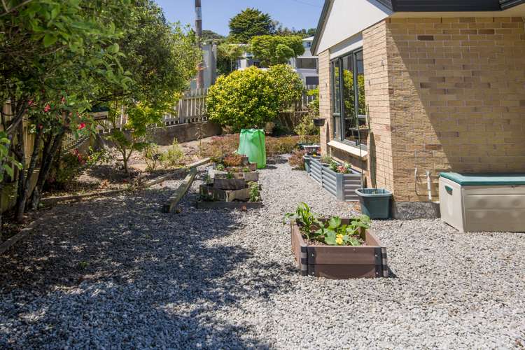 5 Ranui Terrace Tawa_11