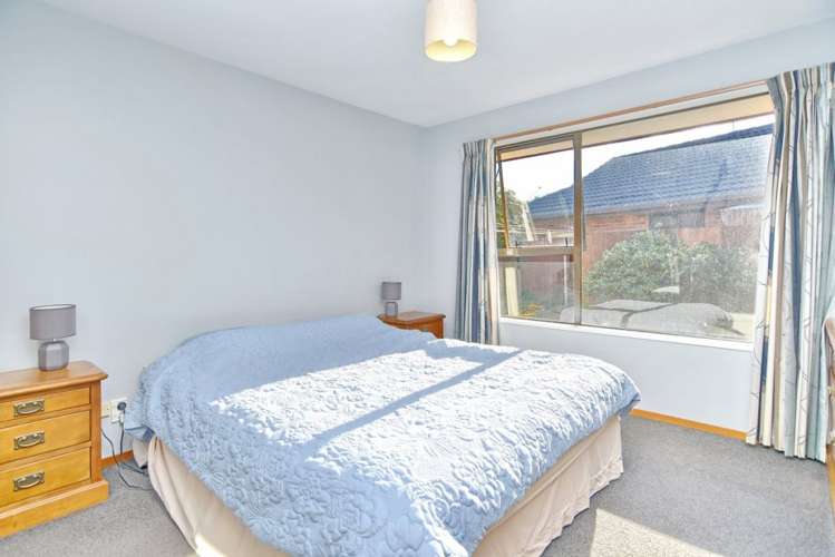 2/11 Dumfries Drive Hei Hei_7