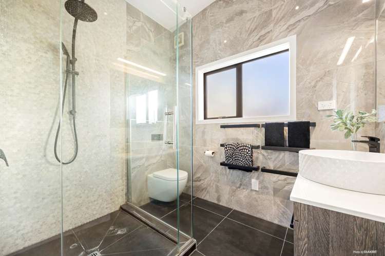 2/24 Ngataringa Road Devonport_5