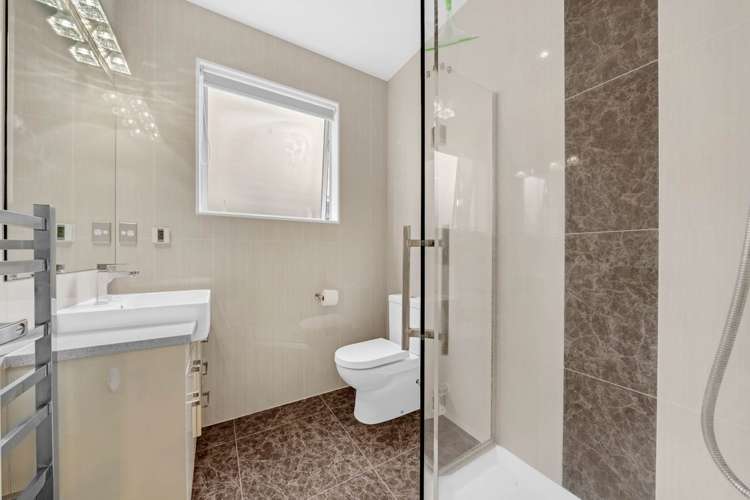 5 Moville Drive Flat Bush_25