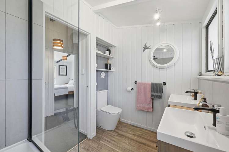 6 Vela Place Clarks Beach_30