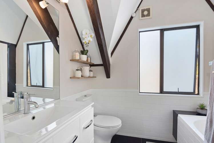 17 Harcourt Place Wakefield_16