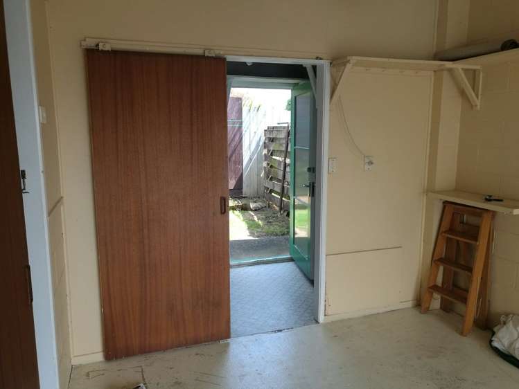 3/15 Seabrook Avenue New Lynn_16