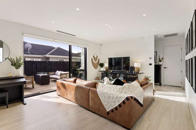 7 Betsy Lane Wainui_6