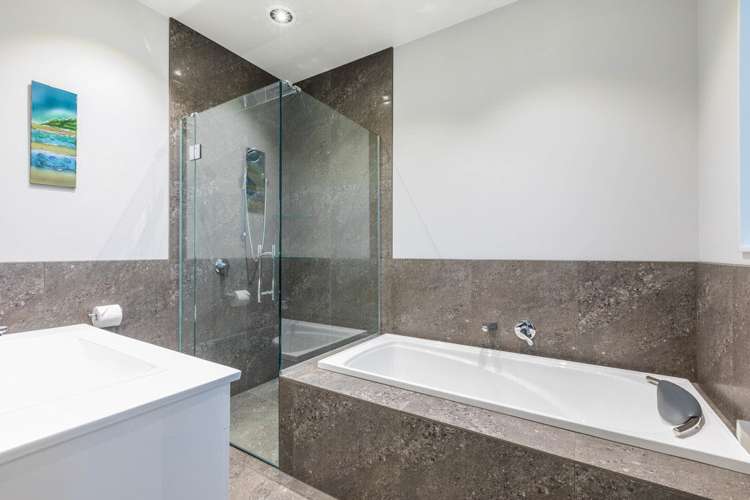 25 Sovereign Street Flat Bush_13