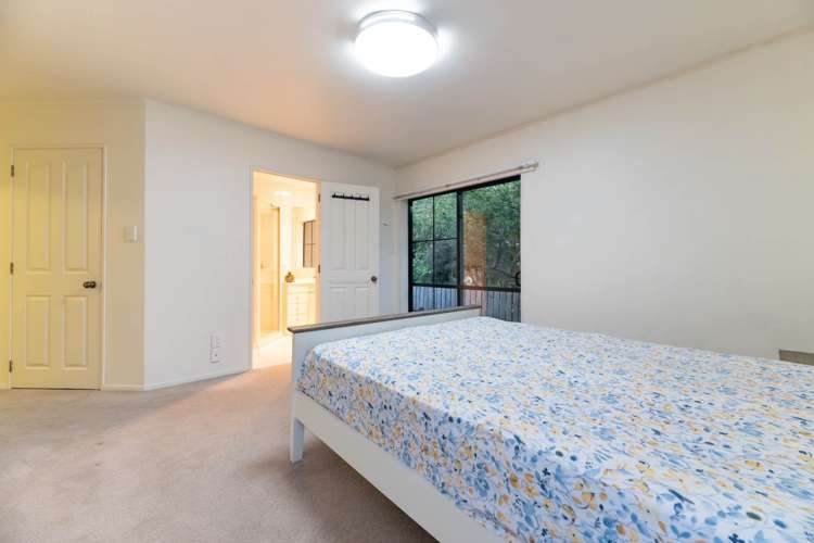 10 Midvale Place Pakuranga Heights_28