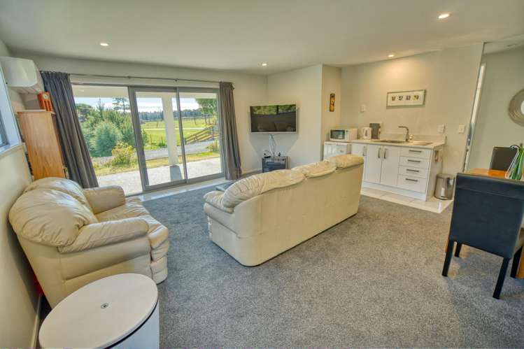 91 Beach Road Ross_6