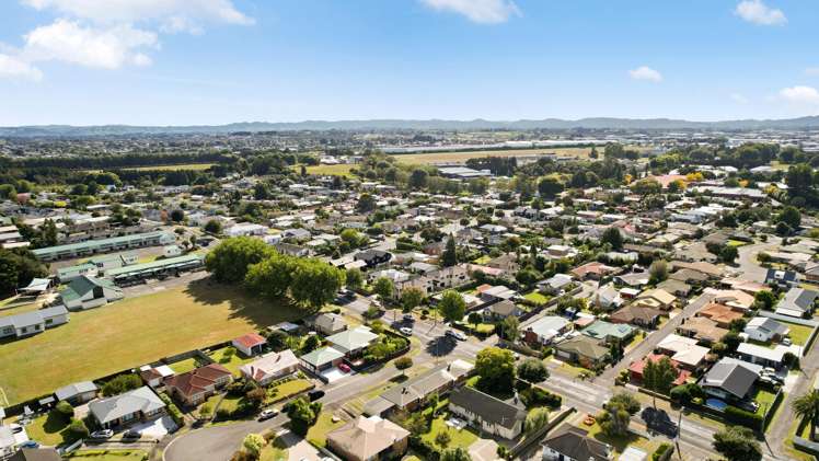 1A Christie Street Forest Lake_16