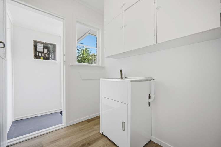 194 Chivalry Road Glenfield_13