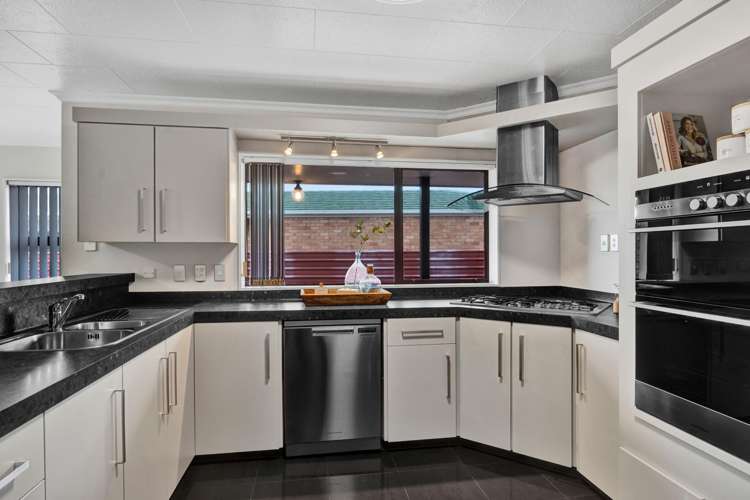 8 Wilson Street Hawera_5