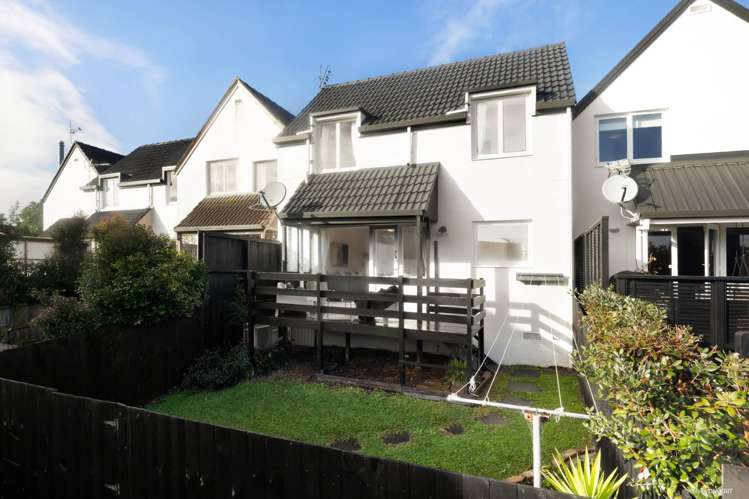 2/26 Seaview Terrace Mt Albert_8