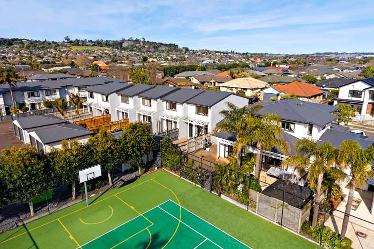 34/2 Armoy Drive East Tamaki_24