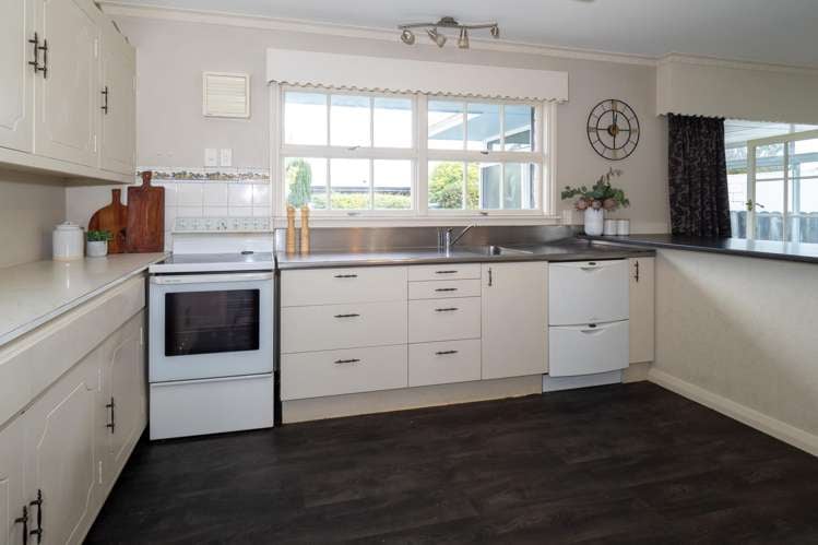 43 Churchill Avenue Allenton_7