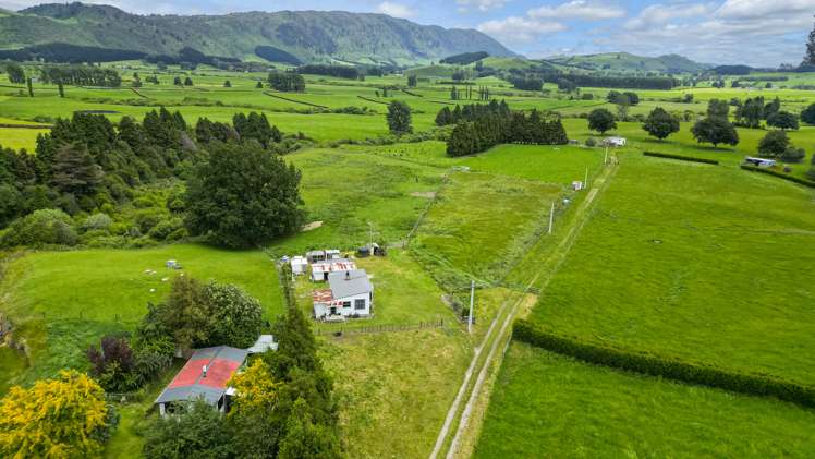 698 Corbett Road Ngakuru_6