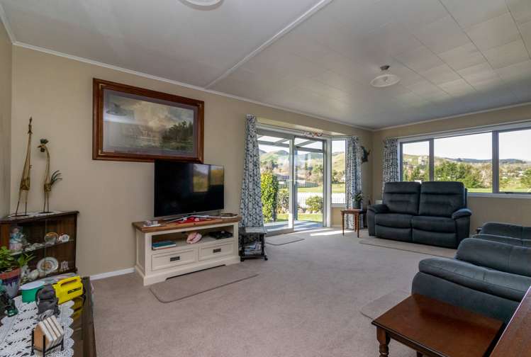 10 Thames Road Paeroa_4