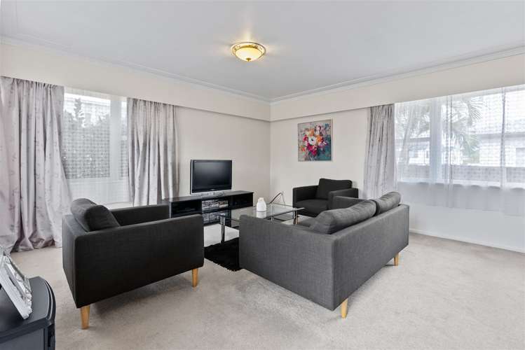 2/218 Shirley Road Papatoetoe_3