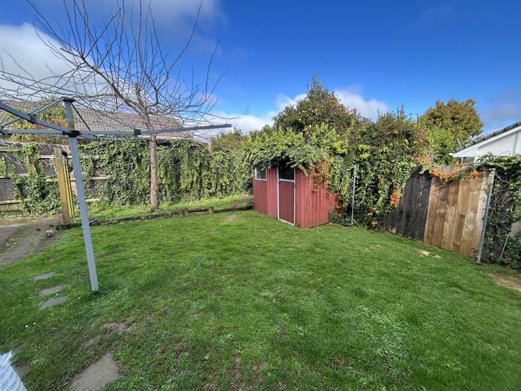 9 Orinda Close Botany Downs_19