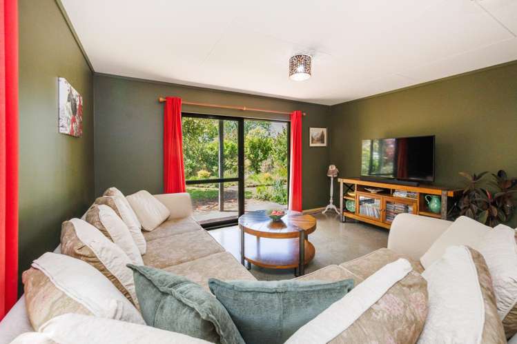 135 Zigzag Road Pohangina Valley_7