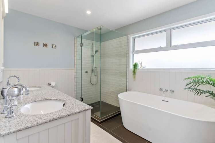 129 Bleakhouse Road Mellons Bay_13