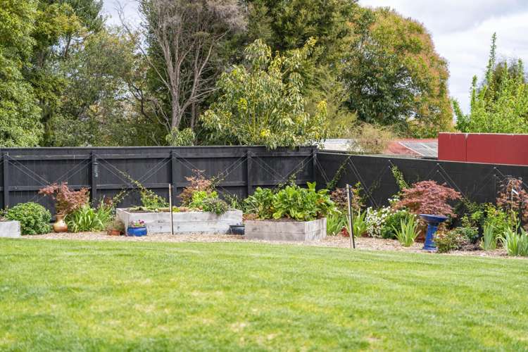 39 Chesham Avenue Waipahihi_18