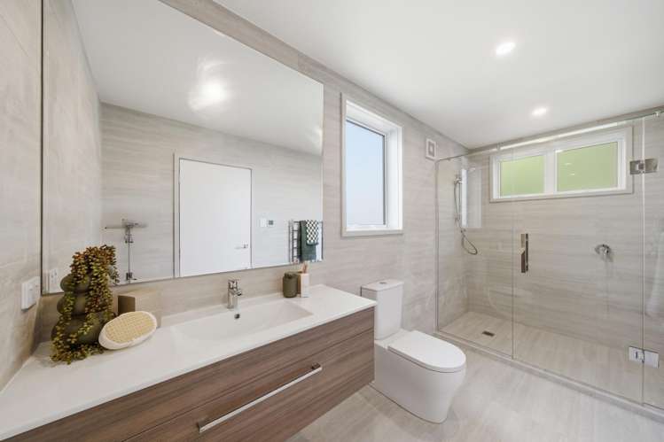 8 Winhall Rise Remuera_17