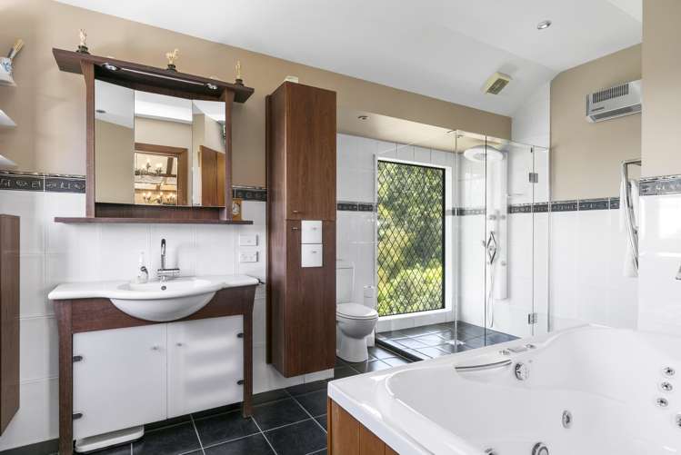 345 Hebden Crescent Kelson_13