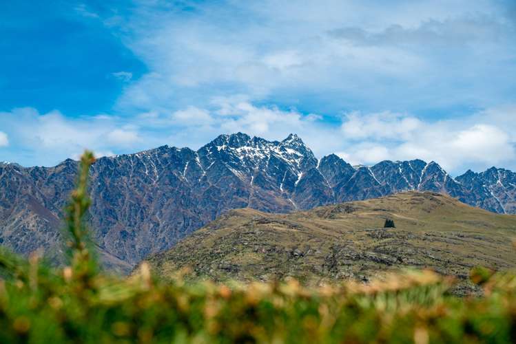 8 Goldleaf Hill Queenstown_23