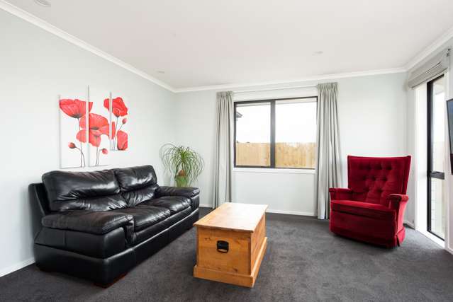 11 Harvard Road Burleigh_4