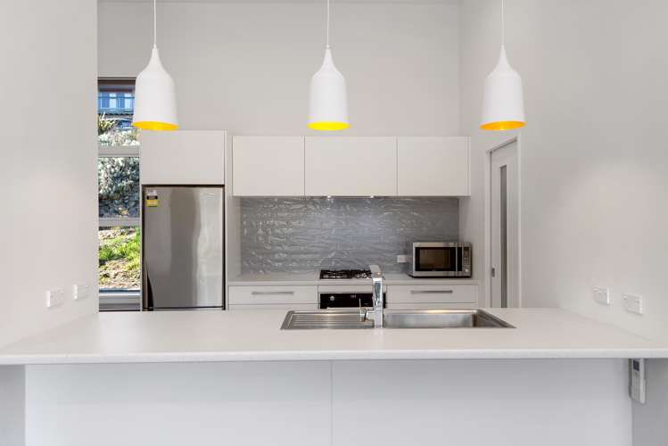 8 Cass Bay Place Cass Bay_2