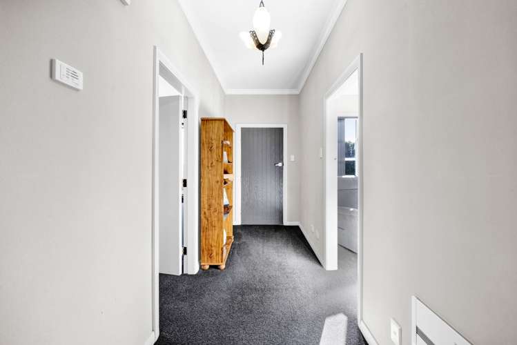 114 Glover Road Hawera_14