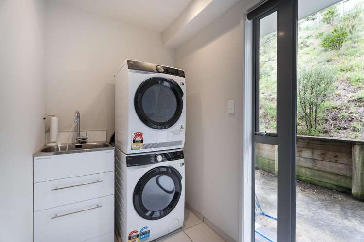 8 Halewood Grove Churton Park_13