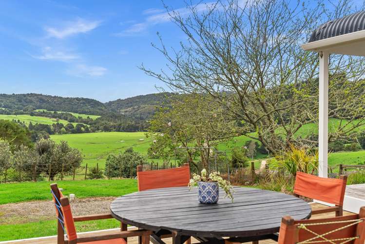 2006A State Highway 1 Whakapara_6