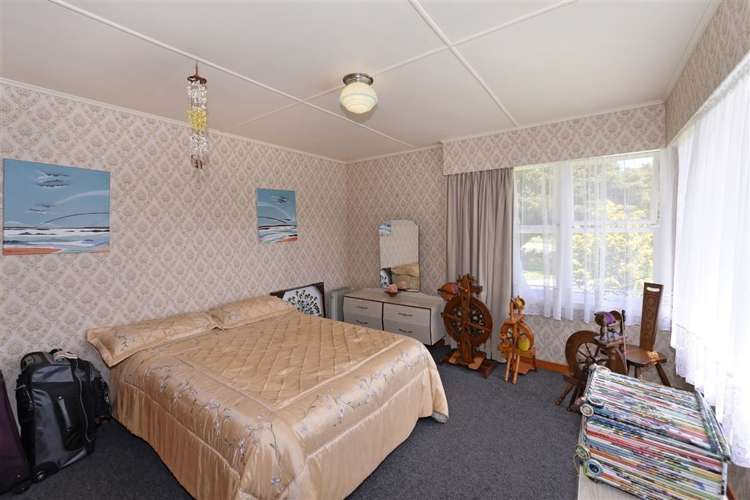 79 Eighty Eight Valley Road Wakefield_14