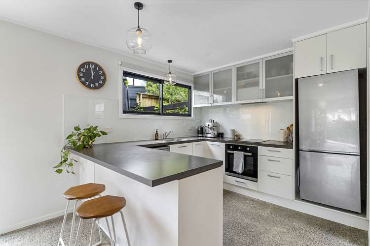 1/2 Telstar Place Beach Haven_2