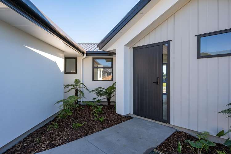 38 Hallmark Drive Richmond_2
