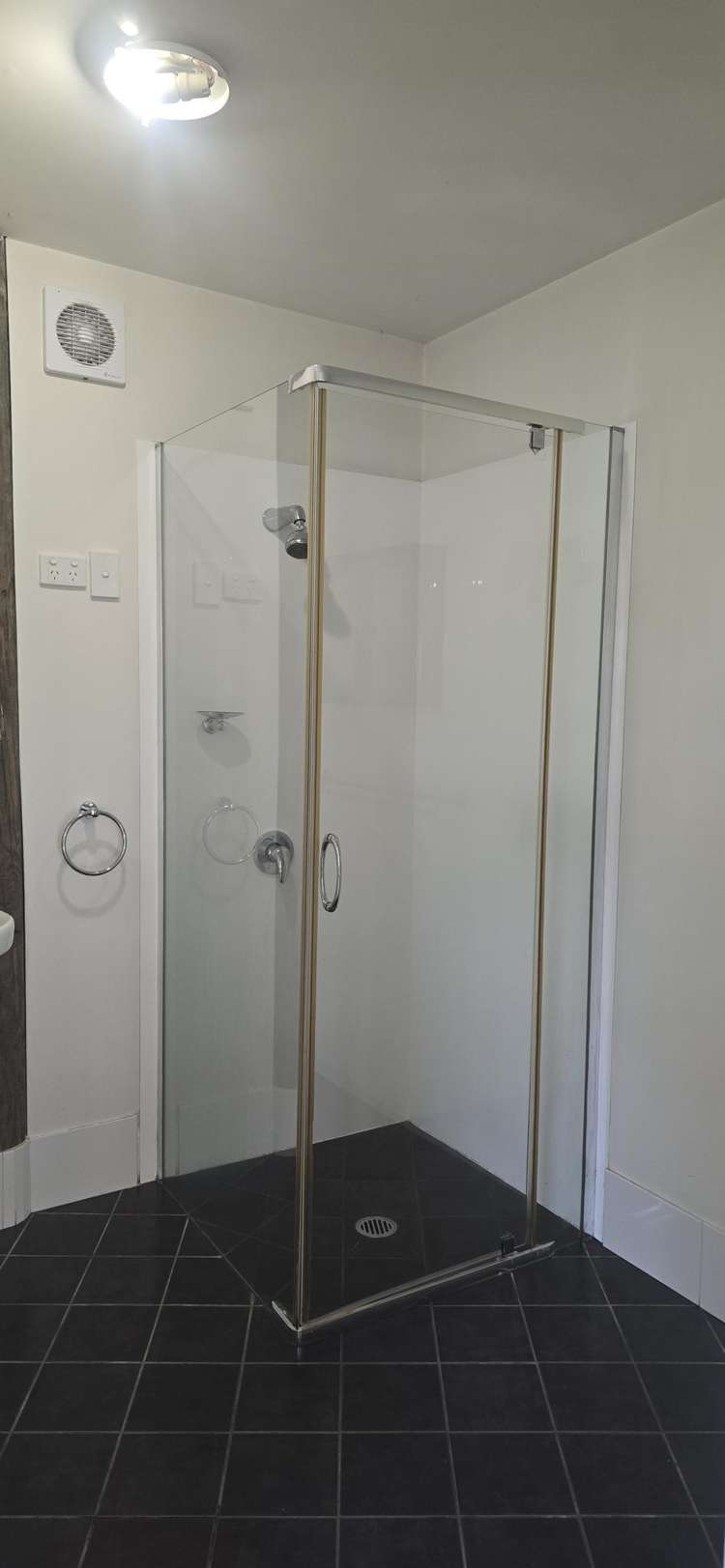 1/8 Katmai Court Tamborine Mountain_2