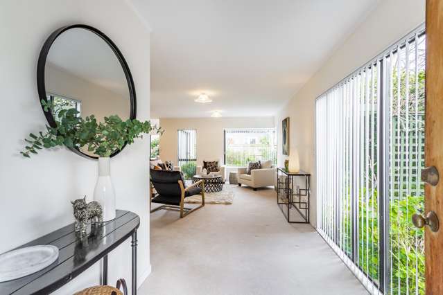 4A Sutherland Avenue Silverstream_4