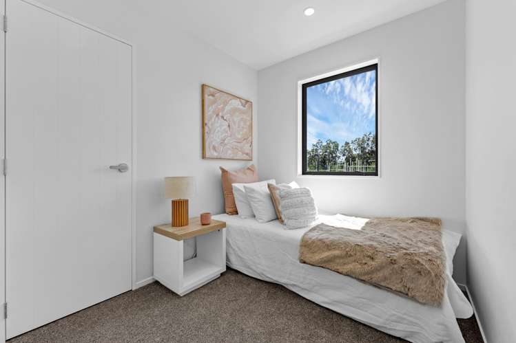 9 Greenbrier Street Westgate_8