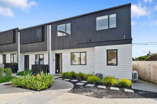 Sunny 3 Bedroom on Salisbury