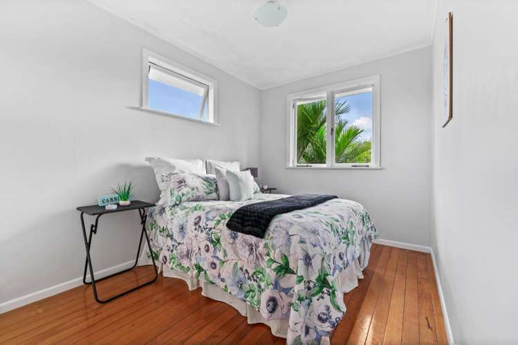 18 Chorley Avenue Massey_12
