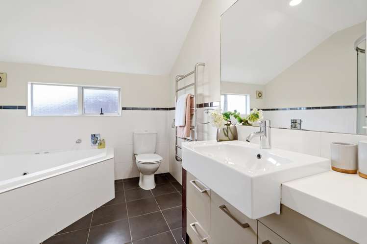 68A Saddleback Rise Murrays Bay_18