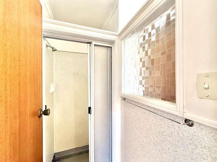 11 Keegan Drive 11410_12