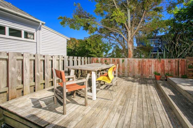 176 Hinemoa Street Birkenhead_11