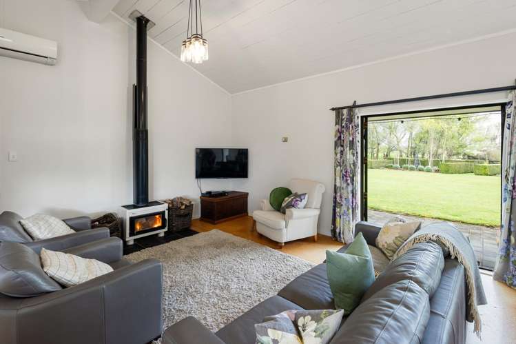 261 Sainsbury Road Puketaha_11
