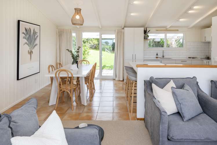 14 Mcmillan Place Mellons Bay_14